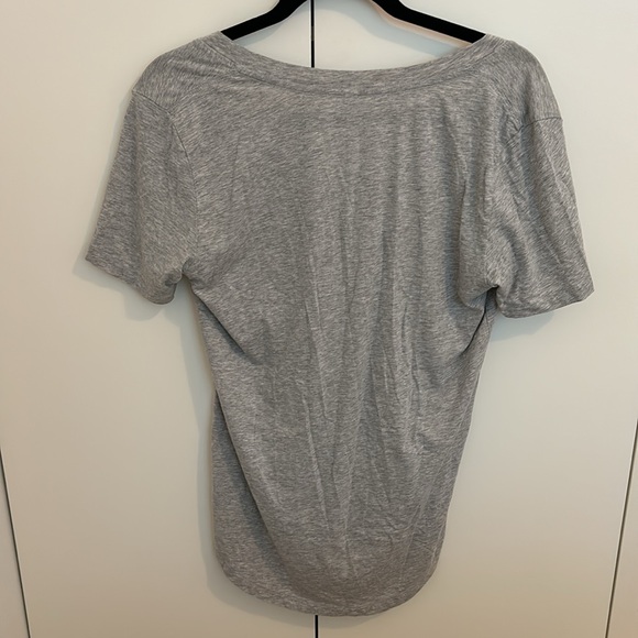 Aritzia The Group Babaton Tshirt - Picture 3 of 3
